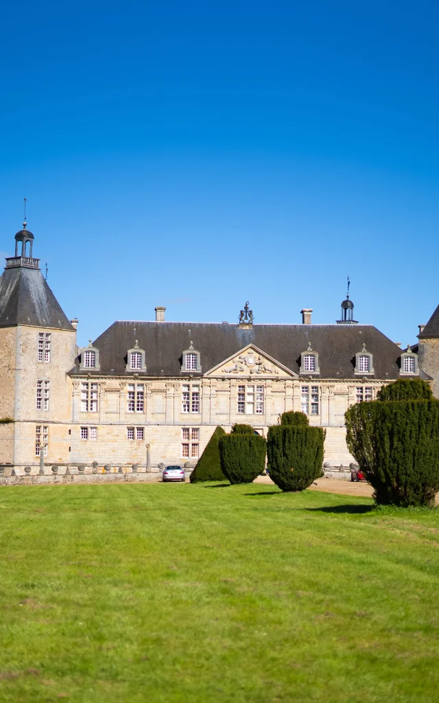 Château de Sully, les châteaux de Saône-et-Loire