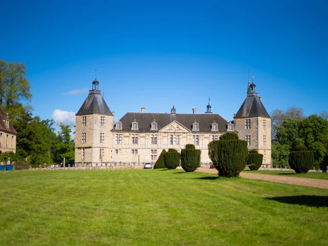 Château de Sully, les châteaux de Saône-et-Loire