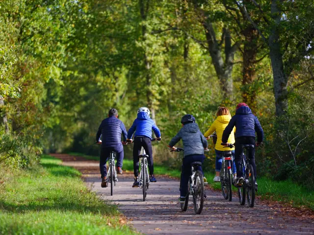 A vélo, en famille dans le Grand Autunois Morvan