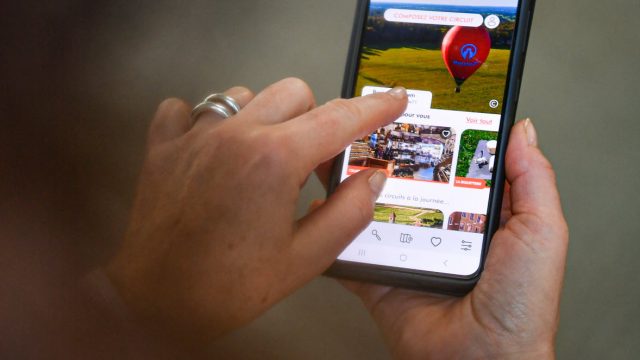 De Route 71-applicatie kan worden gedownload van Android en Apple Stores en is een bron van informatie om het erfgoed en de rijkdom van het departement te ontdekken. Foto Ketty Beyondas 1702672825