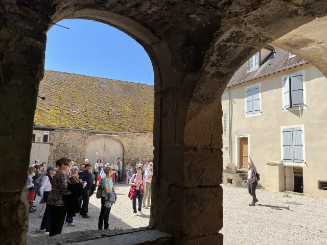 Balade Contée de l'office de tourisme à Couches